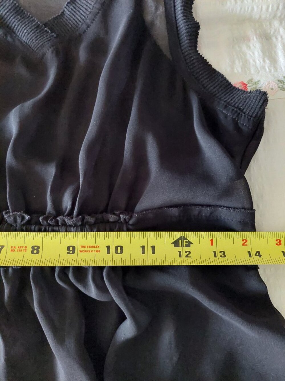 Line & Dot Sheer Black Sleeveless V-neck chiffon dress Size M - Picture 7 of 7